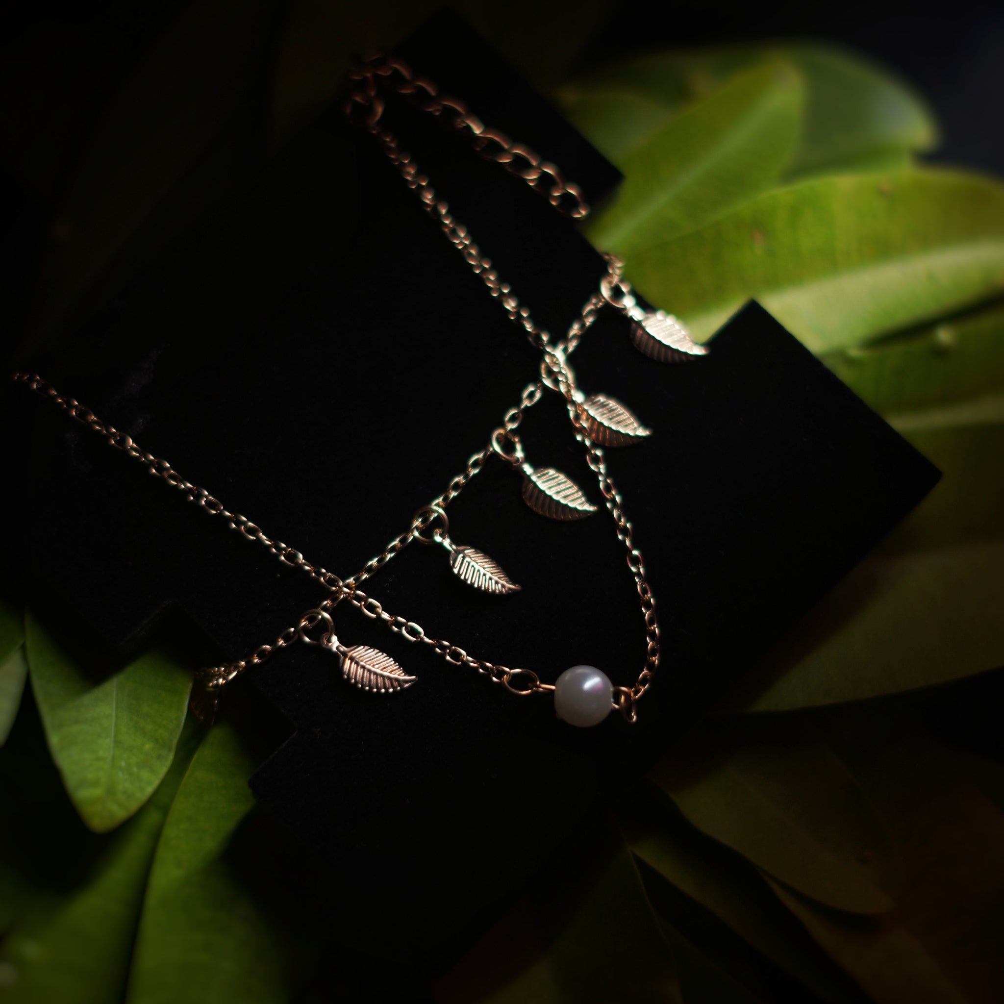 Senflora Pearl And Leaf Anklet